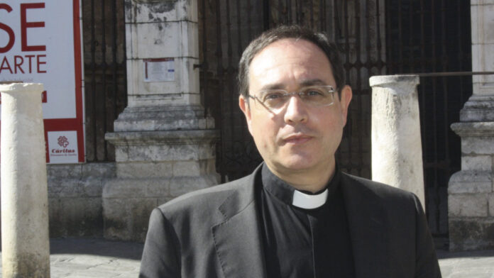El Espejo de la Iglesia| Entrevista a Teodoro León, postulador de la causa de canonización del padre José Torres Padilla