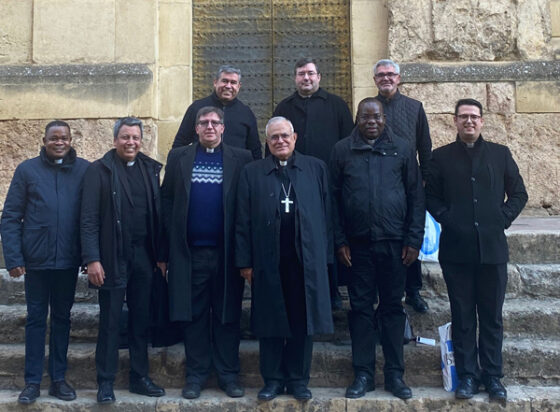 El Obispo mantiene un encuentro con los capellanes hospitalarios