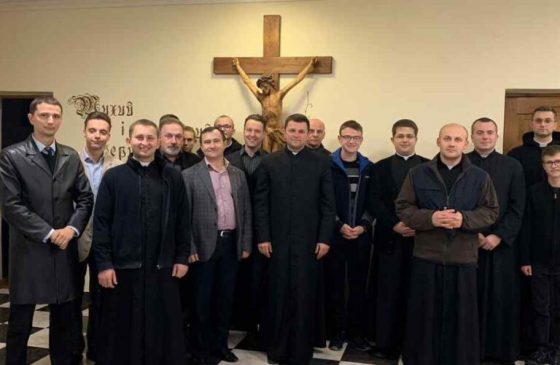 El Seminario de Sevilla organiza una colecta extraordinaria para los seminaristas de Kiev