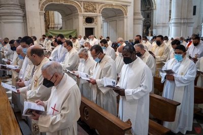 La Misa Crismal en la S.I Catedral en imágenes