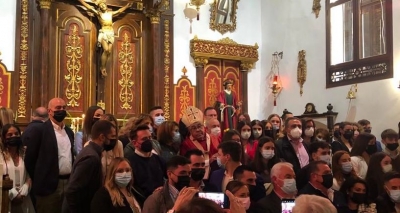 Una sesentena de fieles reciben el sacramento de la Confirmación en Campotéjar