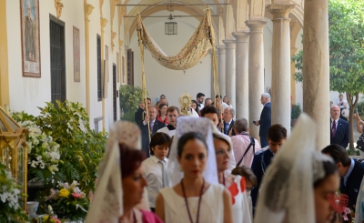 El Cuerpo de Cristo procesiona por la Abadía del Sacromonte