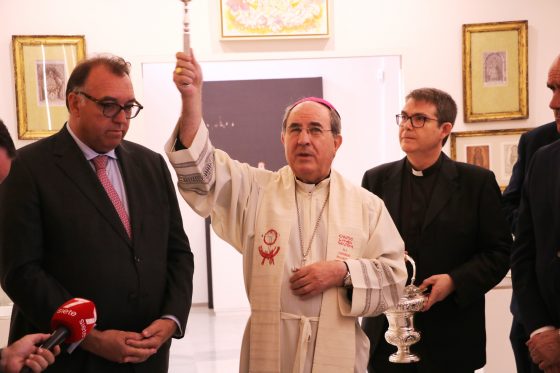 Mons. Asenjo bendice las nuevas salas expositivas de Santa María la Blanca