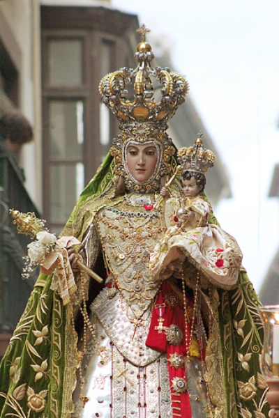 Presentación de los cultos a la Virgen del Rosario en octubre