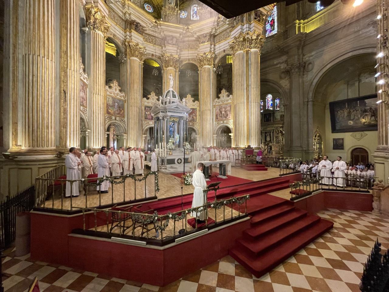 Ordenación de ocho diáconos en la Catedral de Málaga // E. LLAMAS