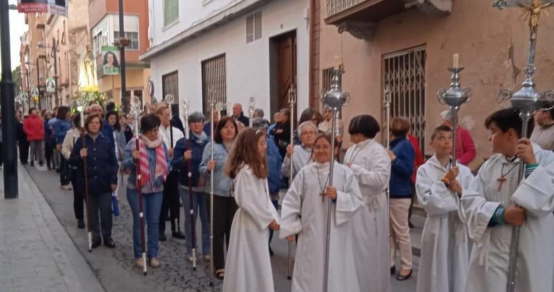 Rosario vespertino en Caniles con la Virgen de Fátima