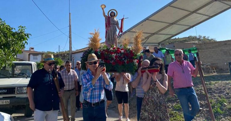 Caniles: Procesión de las Espigas y fiestas en Rejano y Las Molineras