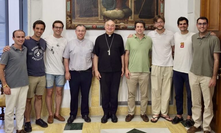 Los Seminaristas de cuarto del Seminario de Madrid eligen Almería para sus jornadas de fin de curso