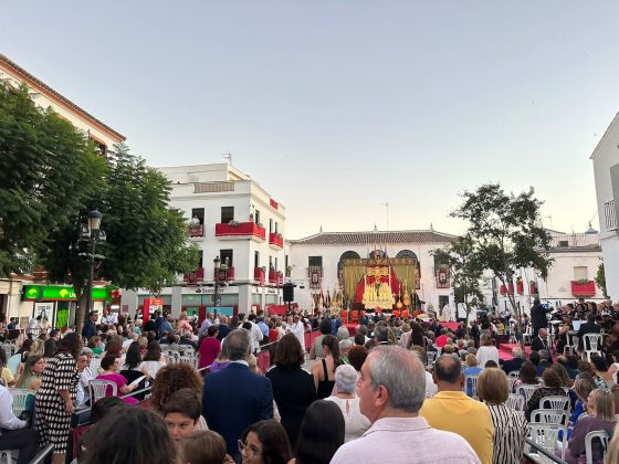 Virgen de las Angustias, Coronación, Sevilla, Sanlúcar La Mayor (1)