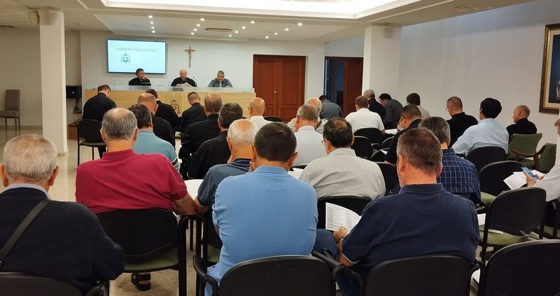 Los sacerdotes están convocados, este miércoles, a una jornada de formación
