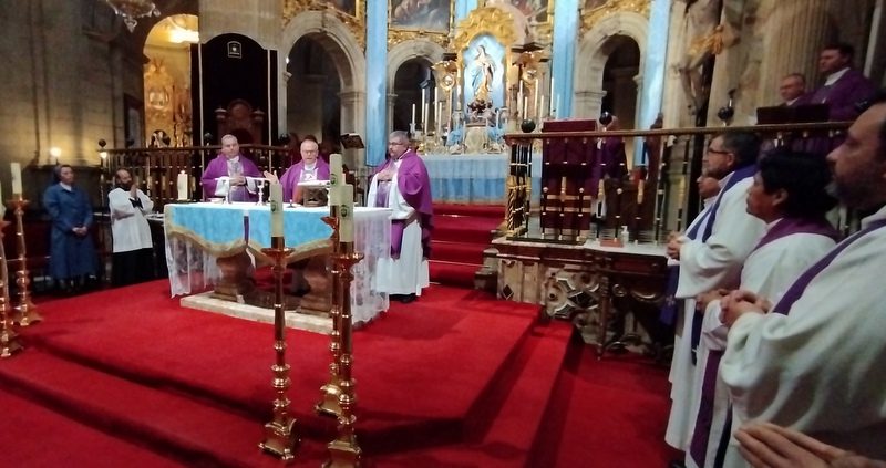 Un funeral por los sacerdotes Lorén y Navarrete y un recuerdo agradecido