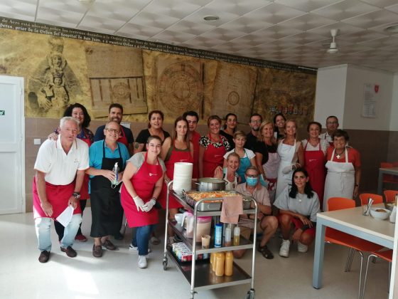 Grupo de voluntarios del Comedor San Juan de Acre