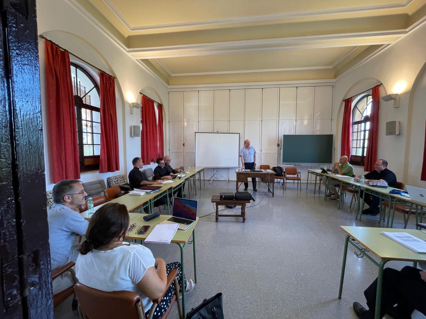 Primer día de clases del Máster en Teología Fundamental del CESET // C. CARRASCO