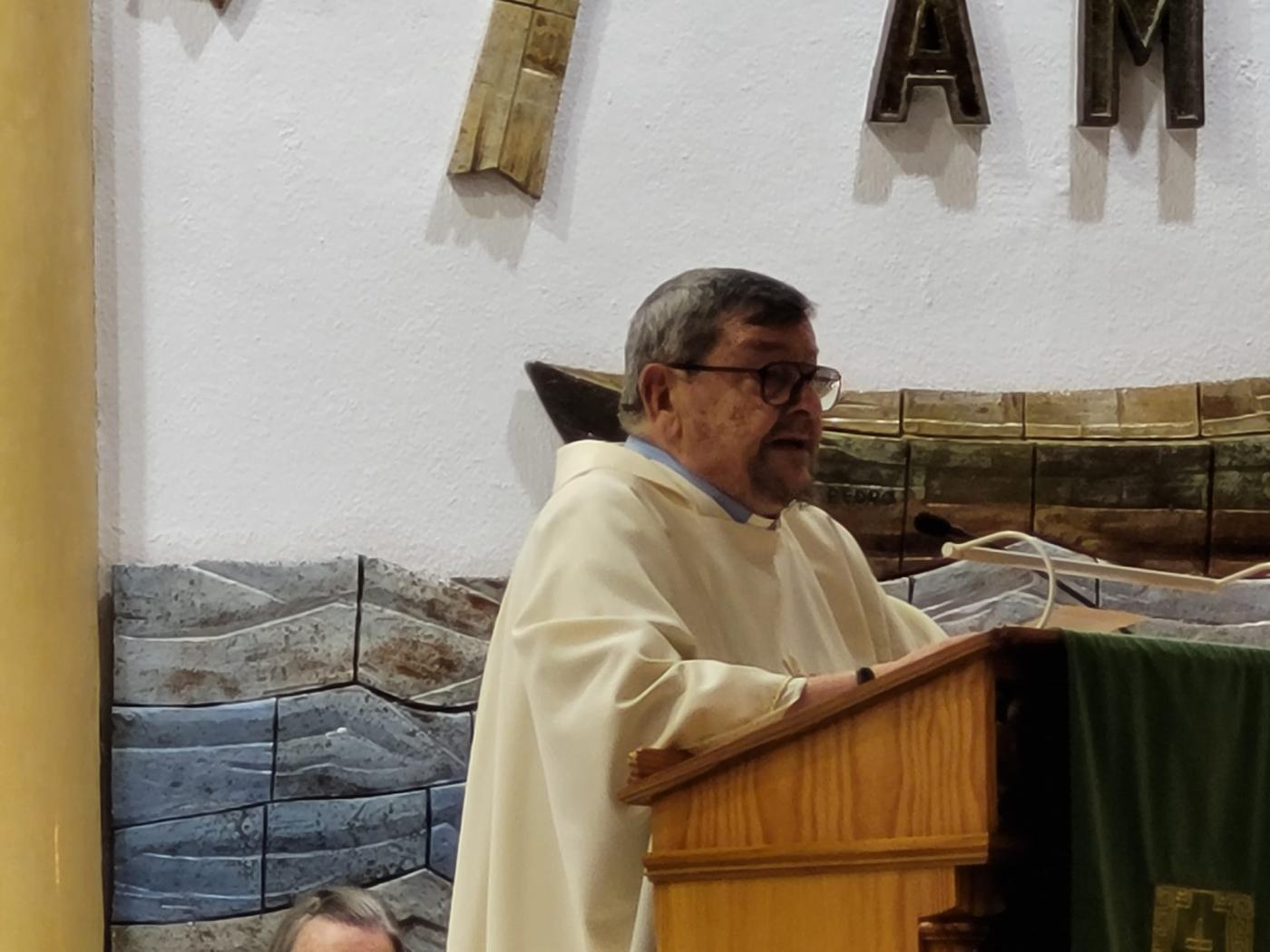 La parroquia de San Manuel González, en Mijas-Costa, despide a su párroco José María Ramos Villalobos