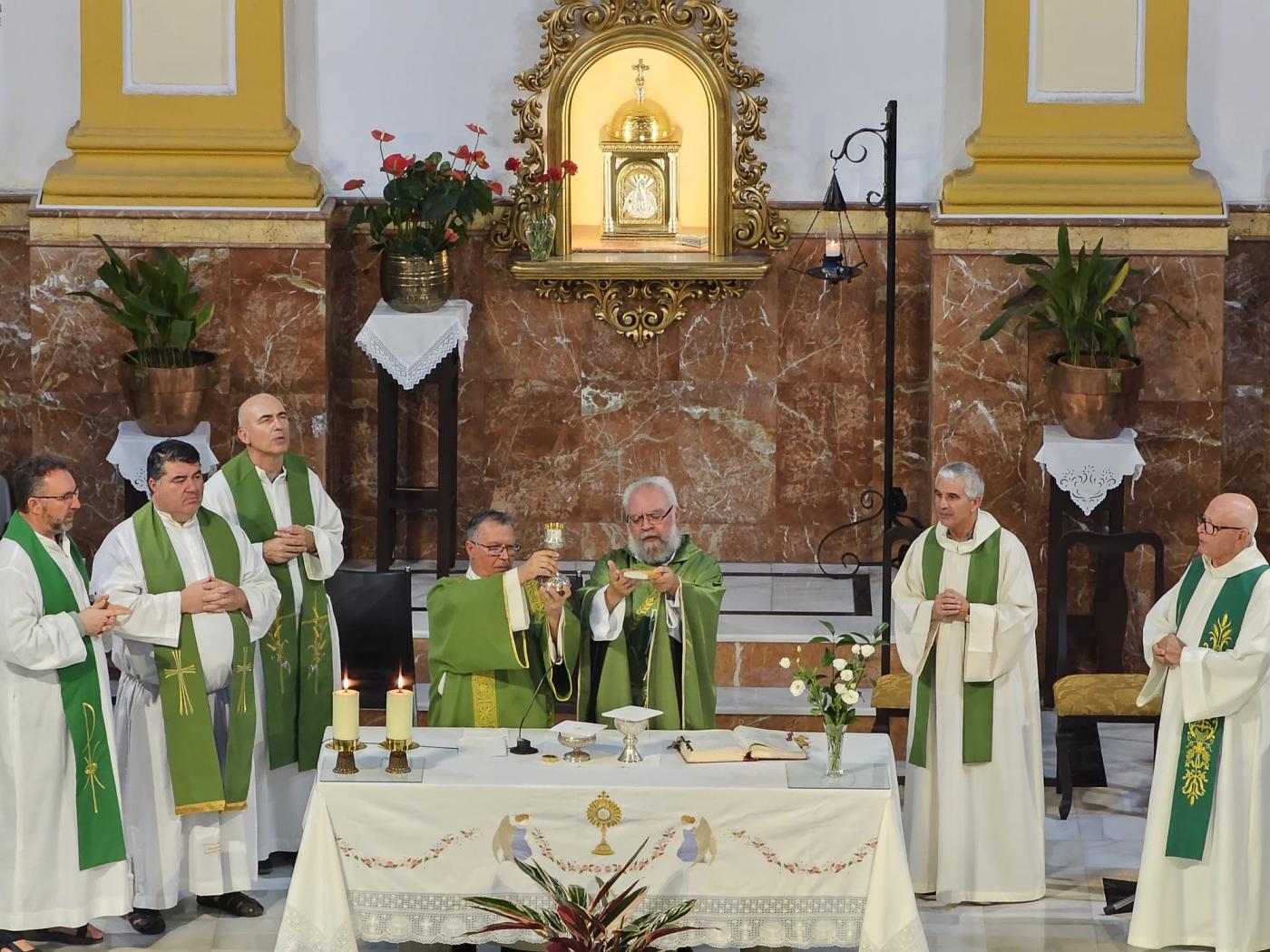 La parroquia de Alhaurín de la Torre recibe al sacerdote Manuel Márquez Córdoba