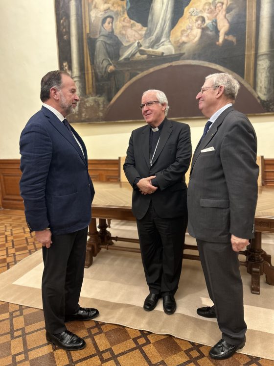 Firma de convenio de colaboración Congreso Internacional de Hermandades y Piedad Popular (2)