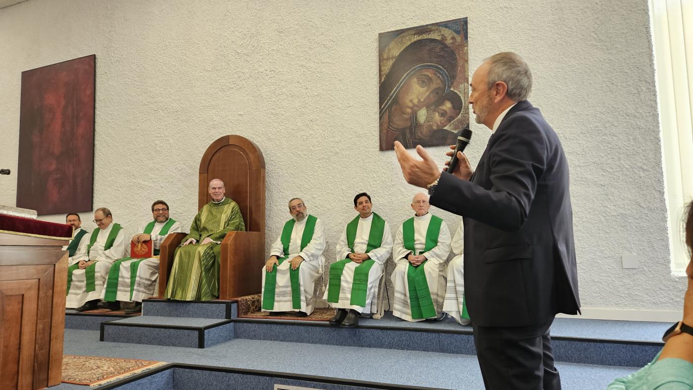 Mons. Catalá escuchó los testimonios de los asistentes a la convivencia de catequistas del Camino Neocatecumenal celebrada en Loja