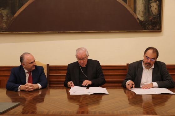 Firma de convenio (4)