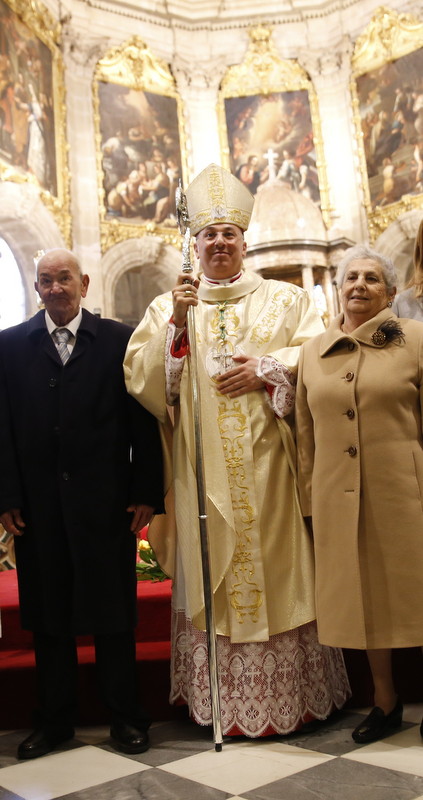 Obispo padre del obispo vertical