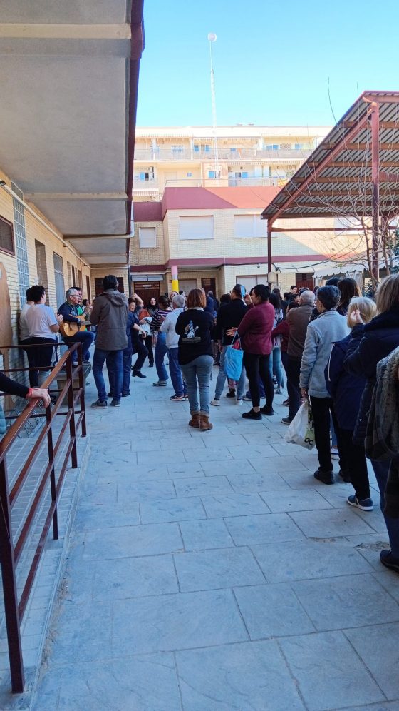 Voluntarios sevillanos en Valencia (3)