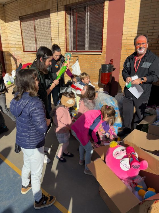 Voluntarios sevillanos en Valencia (7)