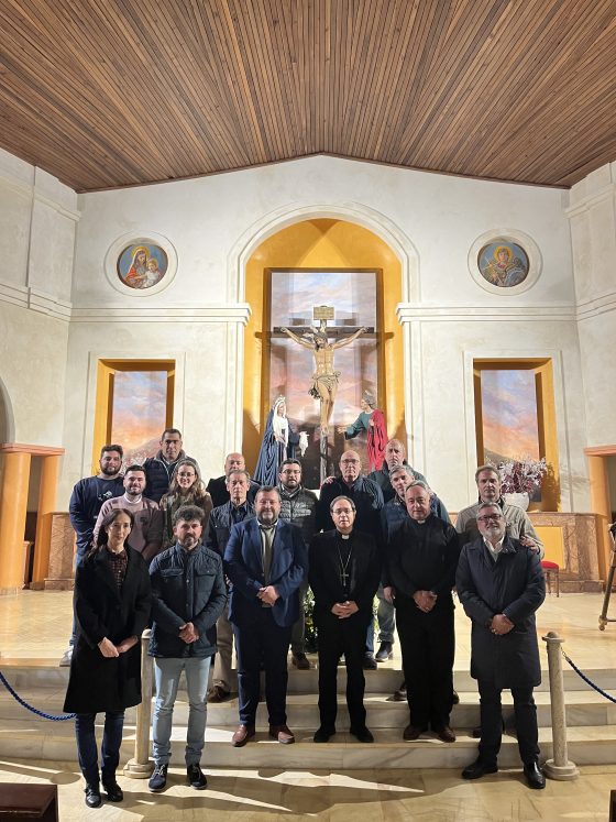 Visita Pastoral-Monseñor León-Parroquia Sta Maria y San Miguel-Alcala de Guadaira-Feb25 (3)