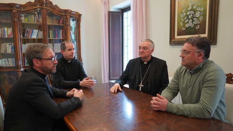 El Obispo de Almería visita Berja para conocer el avance de las obras en el Santuario de Nuestra Señora de Gádor