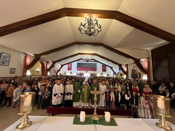 Visita Pastoral-Parroquia San Mateo-Monseñor Teodoro León-Obispo auziliar Sevilla-febrero 2025 (2)