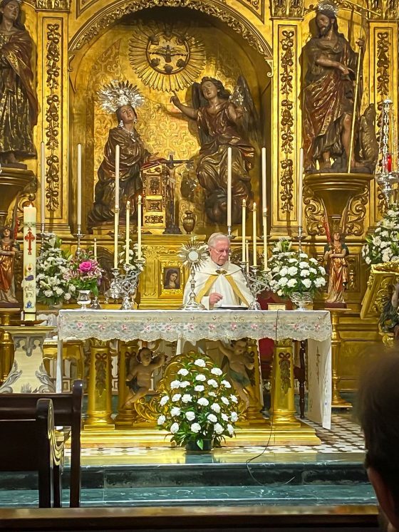 2025-05-11 vigilia oracion vocaciones nativas (7)