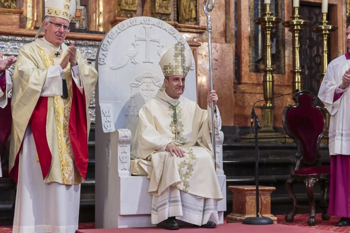 Toma de posesión de mons