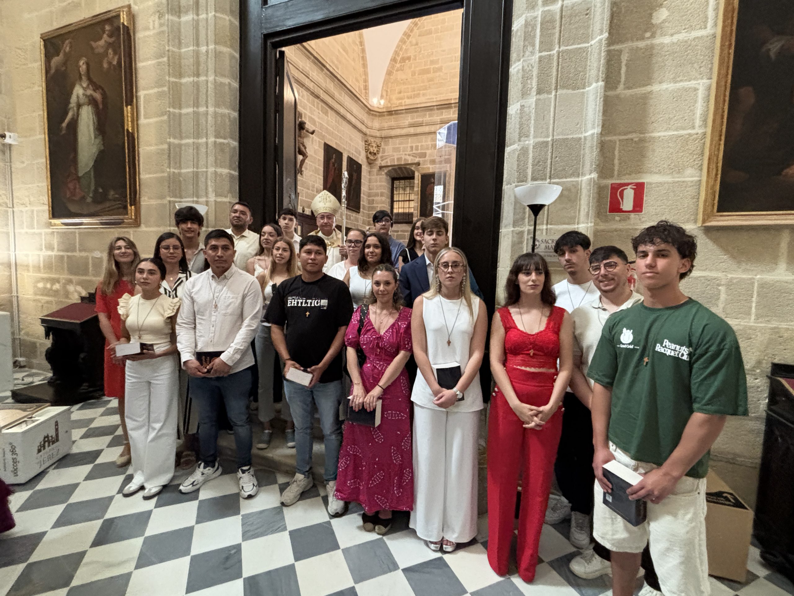 Monseñor Rico Pavés preside el Rito de entrada de catecúmenos