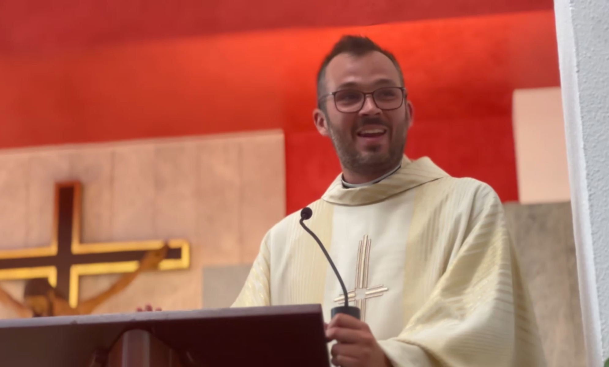 El sacerdote D. Alejandro González ya es párroco de Santa María del Mar de Rota