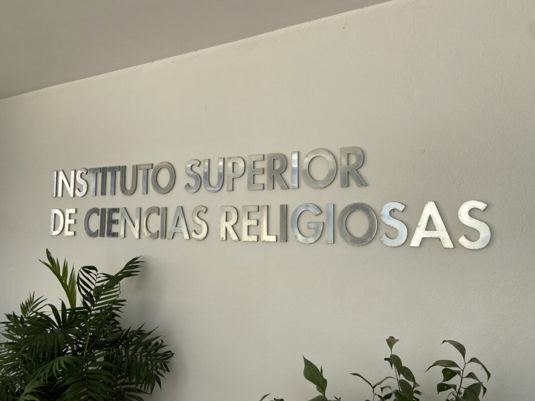 El sacerdote D. Juan Azcárate Casanova nombrado director del ISCRA