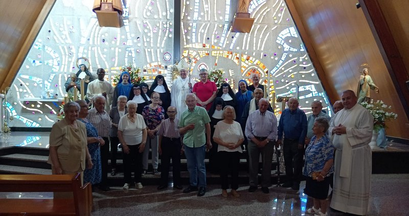 Mons. Orozco celebró el Día de los Abuelos con los mayores de la Residencia Santa Teresa Jornet, de Guadix