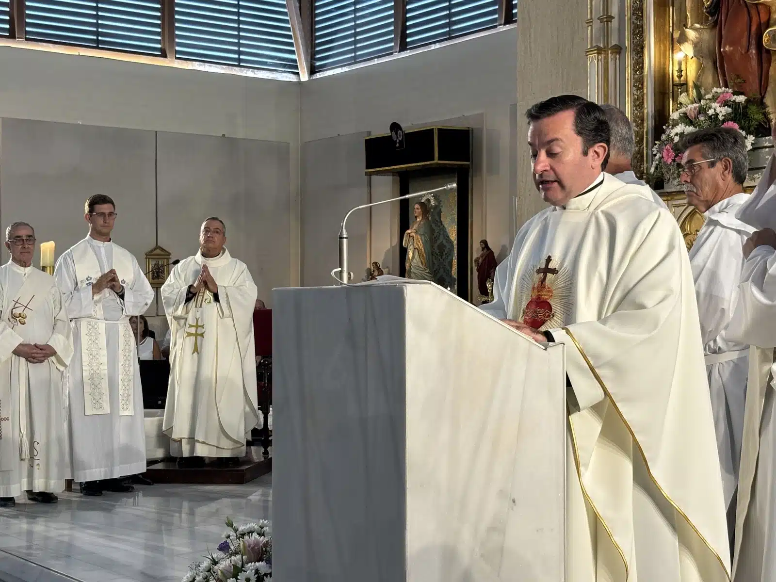 D. Miguel Ángel Montero ya es párroco de Virgen de los Dolores y Asunción