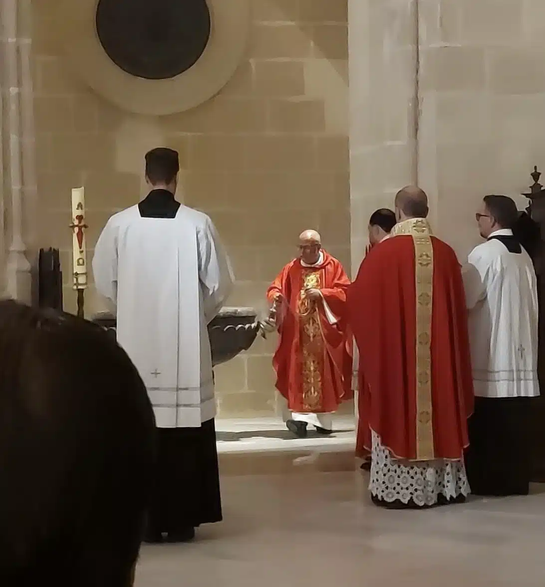 La Iglesia de Santiago ya tiene nuevo párroco a las puertas de la toma de posesión de las parroquia de San Juan Bautista de la Salle y Virgen de los Dolores y Asunción