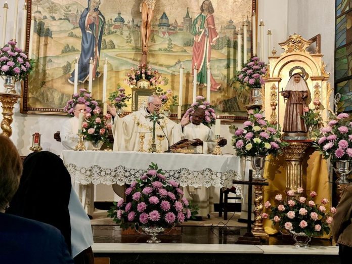 El Obispo preside el triduo de Santa Ángela de la Cruz en Villacarrillo