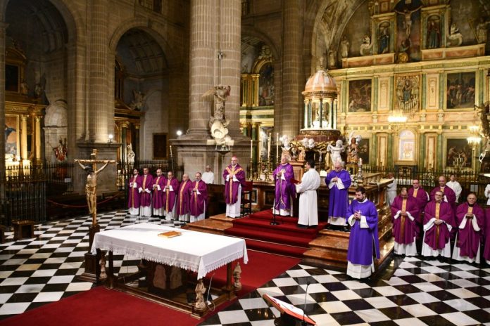 Jaén honra la memoria de sus nuevos beatos y de los que han hecho posible que el proceso haya concluido con el reconocimiento del martirio