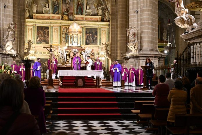 La Iglesia de Jaén contempla a los mártires como testigos de Esperanza, en la segunda jornada del triduo