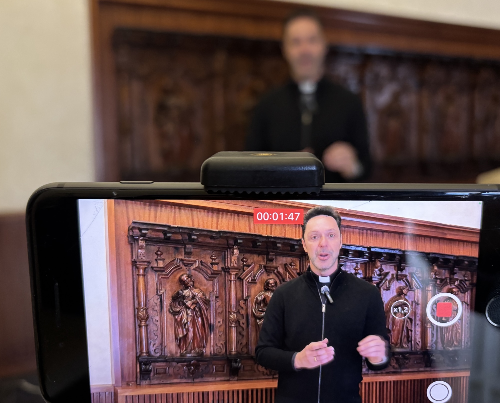 La sección «Cine con valores» de D. Francisco Varela nos recomienda dos títulos para vivir la Navidad desde el corazón