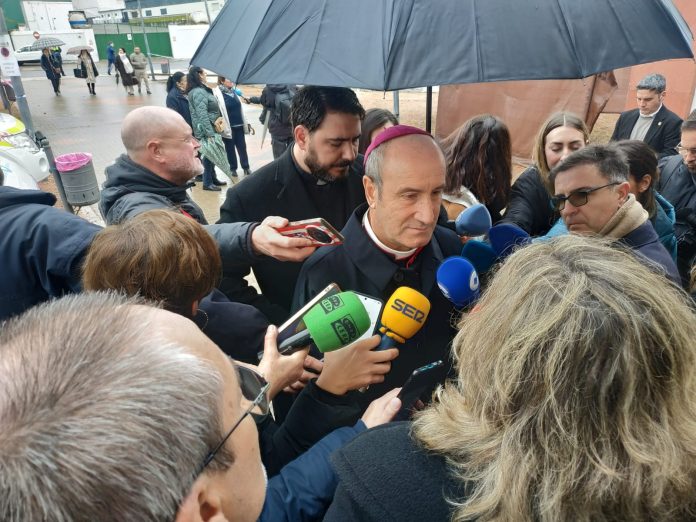 “Hay que alzar la mirada por los muertos”