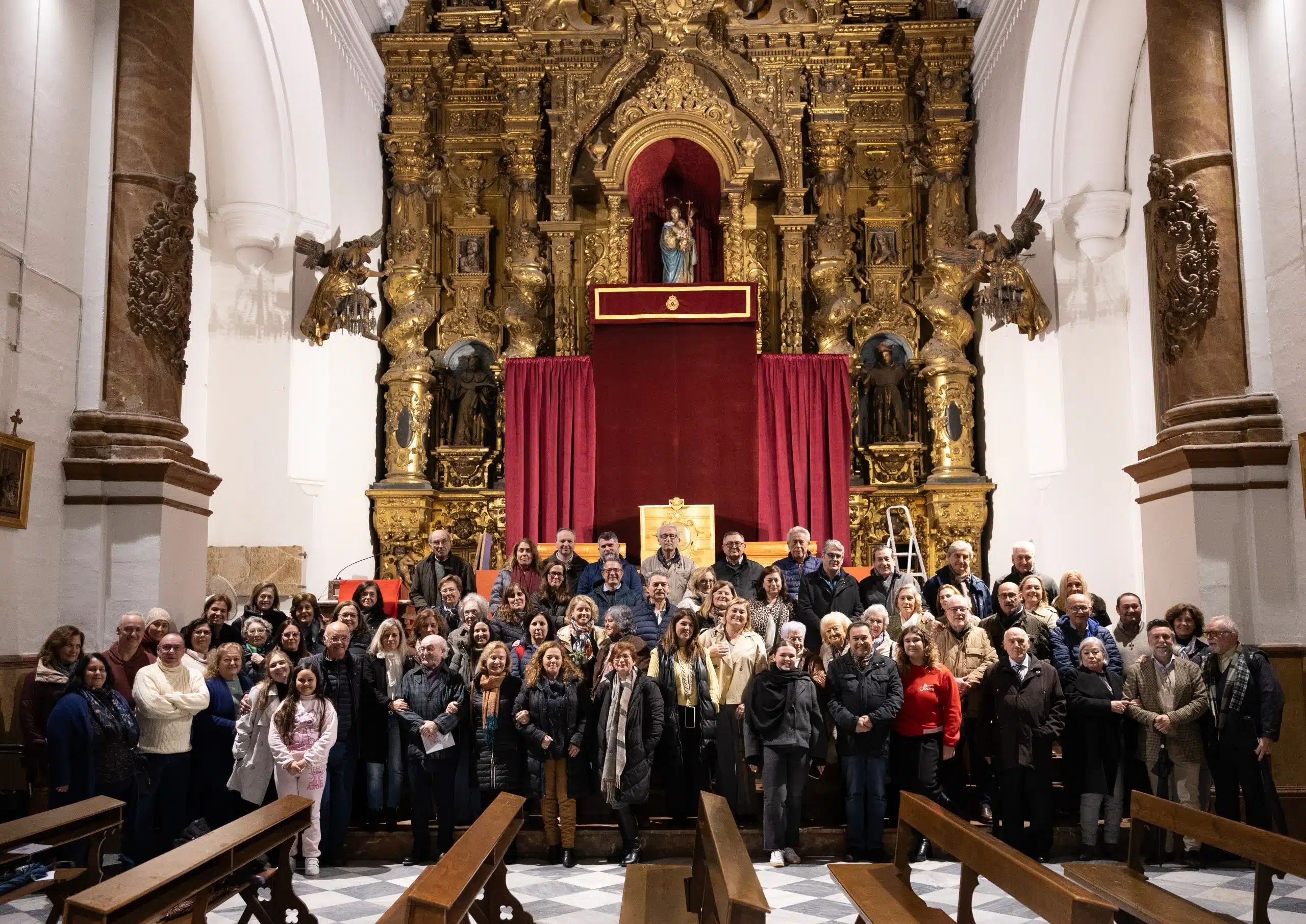 La familia de Cáritas Diocesana visita su nueva sede y celebra una Eucaristía de acción de gracias