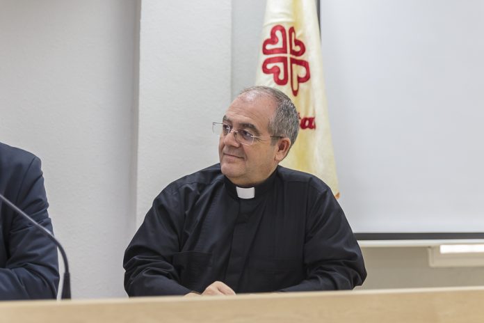 Antonio Javier Reyes: ¡No os canséis de servir!