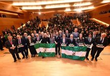 Bandera de Andalucía para Cáritas Diocesana Granada