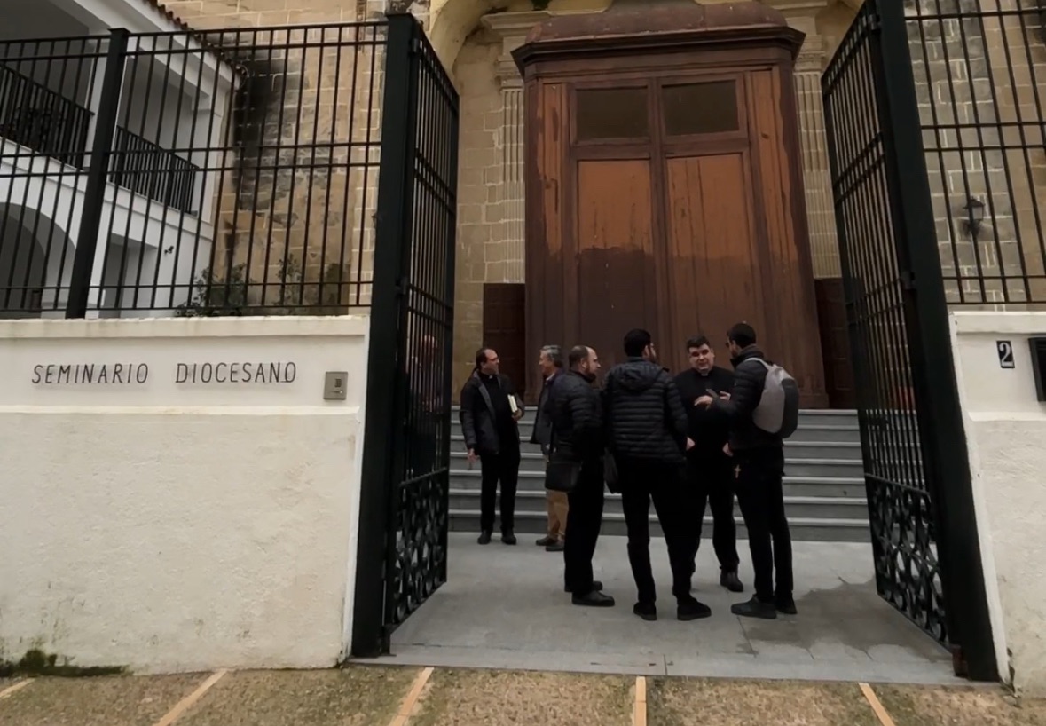 El Seminario Diocesano «San Juan de Ávila» acoge la cuarta jornada de formación permanente del clero