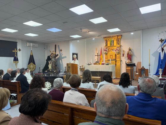Parroquia San José, Dos Hermanas, Eucaristía (26)