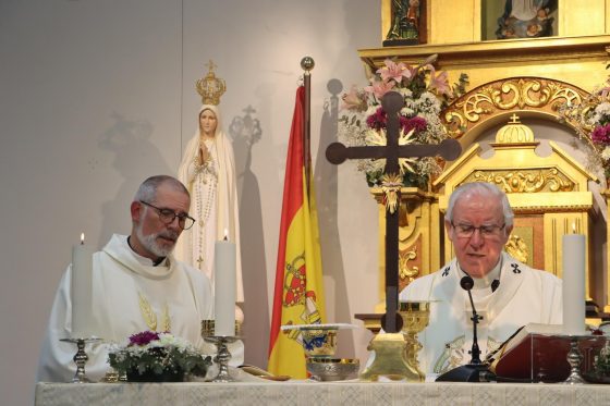 Parroquia San José, Dos Hermanas, Eucaristía (29)