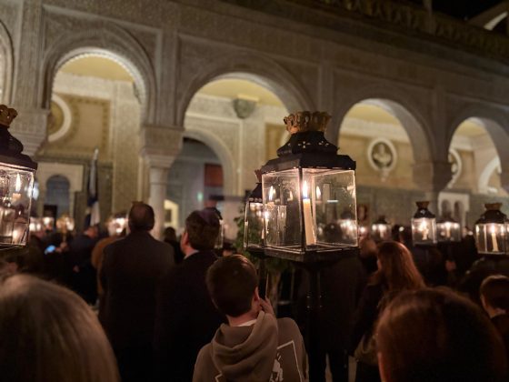Viacrucis de la Pía Unión, Sevilla, monseñor Saiz Meneses (5)