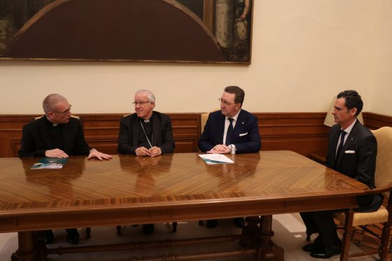 2026-03-05 convenio facultad caja rural utrera (9)