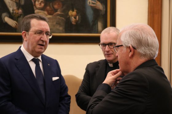 2026-03-05 convenio facultad caja rural utrera (20)